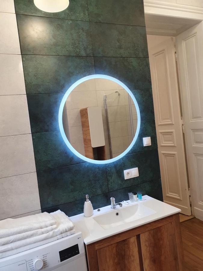 Prestige Aparthotel Piotrkowska 82 - Wyjatkowy Widok Na Deptak Łódź Exterior foto