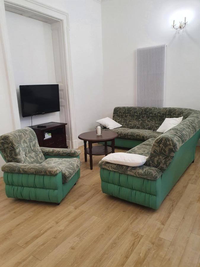 Prestige Aparthotel Piotrkowska 82 - Wyjatkowy Widok Na Deptak Łódź Exterior foto